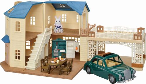 Sylvanian Families Large House With Carport Gift (5669)