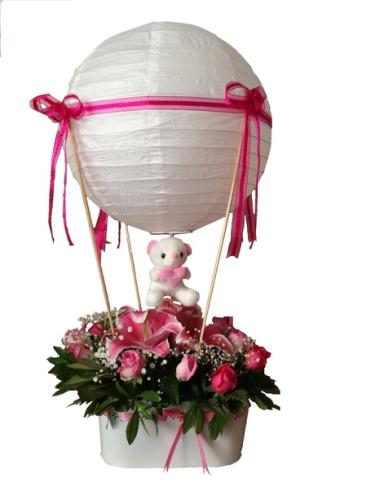 Baby Boom Ένα αερόστατο με λουλούδια