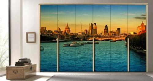 Πόλη του Λονδίνου στο ηλιοβασίλεμα, Πόλεις - Ταξίδια, Αυτοκόλλητα ντουλάπας, 100 x 100 εκ.