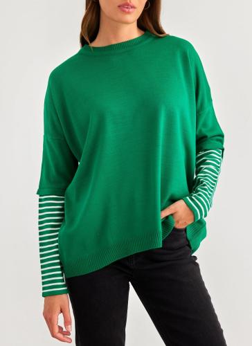 Πλεκτό πουλόβερ με ρίγες στα μανίκια - Πράσινο