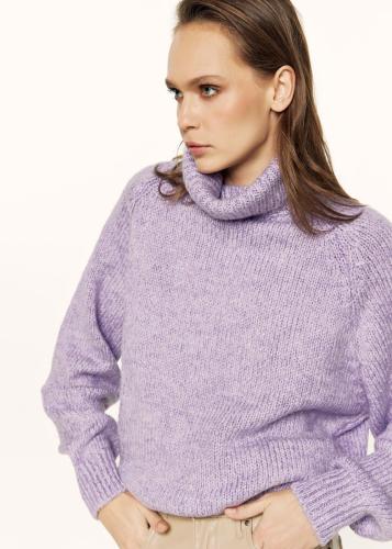Πλεκτό πουλόβερ με γυριστό γιακά - Λιλά