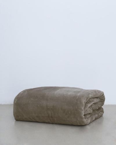 Βελουτέ Μονόχρωμη Κουβέρτα Voras σε 7 Αποχρώσεις Μονή (160x220cm) Γκρι - Μπεζ