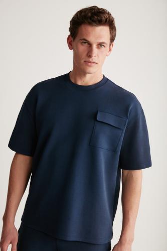 GRIMELANGE Artur Men's Pocket T-shirt with Thick Special Textured Fabric