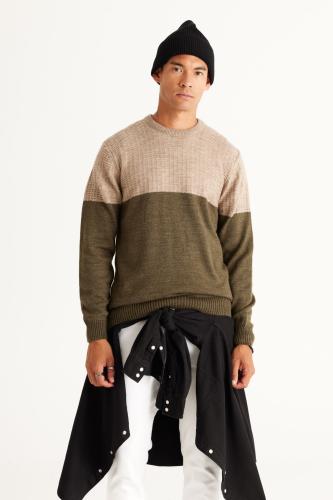 AC&Co / Altınyıldız Classics Men's Beige-khaki Standard Fit Normal Cut, Crew Neck Colorblok Patterned Knitwear Sweater.