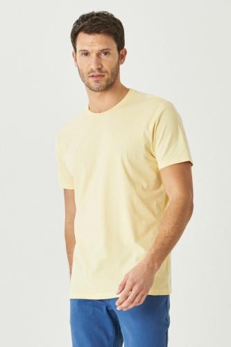 AC&Co / Altınyıldız Classics Men's Yellow 100% Cotton Slim Fit Slim Fit Crew Neck Short Sleeved T-Shirt.