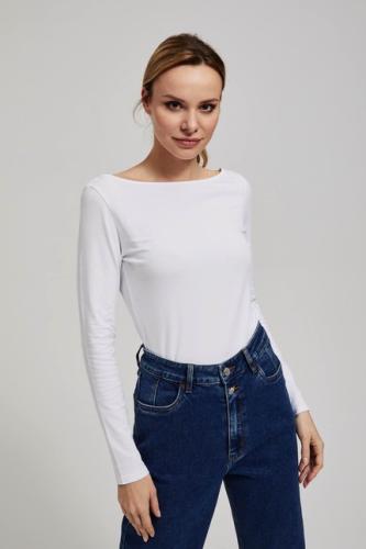 Fitted blouse with long sleeves