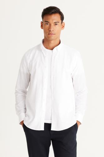 AC&Co / Altınyıldız Classics Men's White Tailored Slim Fit Slim-fit Oxford Buttoned Collar Linen-Looking 100% Cotton Flared Shirt.