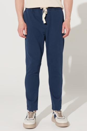 ALTINYILDIZ CLASSICS Men's Navy Blue Slim Fit Slim Fit Cotton Trousers with Side Pockets.