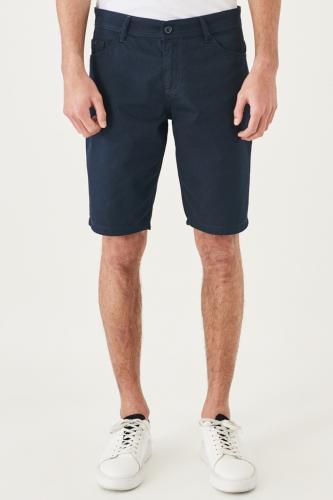 AC&Co / Altınyıldız Classics Men's Navy Blue Slim Fit Slim Fit Dobby Fitted 100% Cotton Casual Chino Shorts.