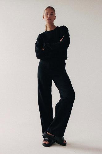 Παντελόνι φόρμας MUUV. SUBTLE COTTON χρώμα: μαύρο