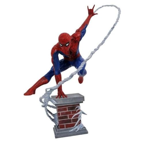 Diamond Select Toys Marvel Premiere: Amazing Spider-man Statue (aug172645)